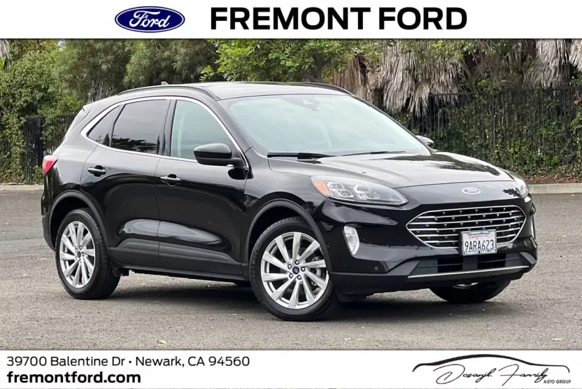 2022 Ford Escape Titanium Hybrid photo 1