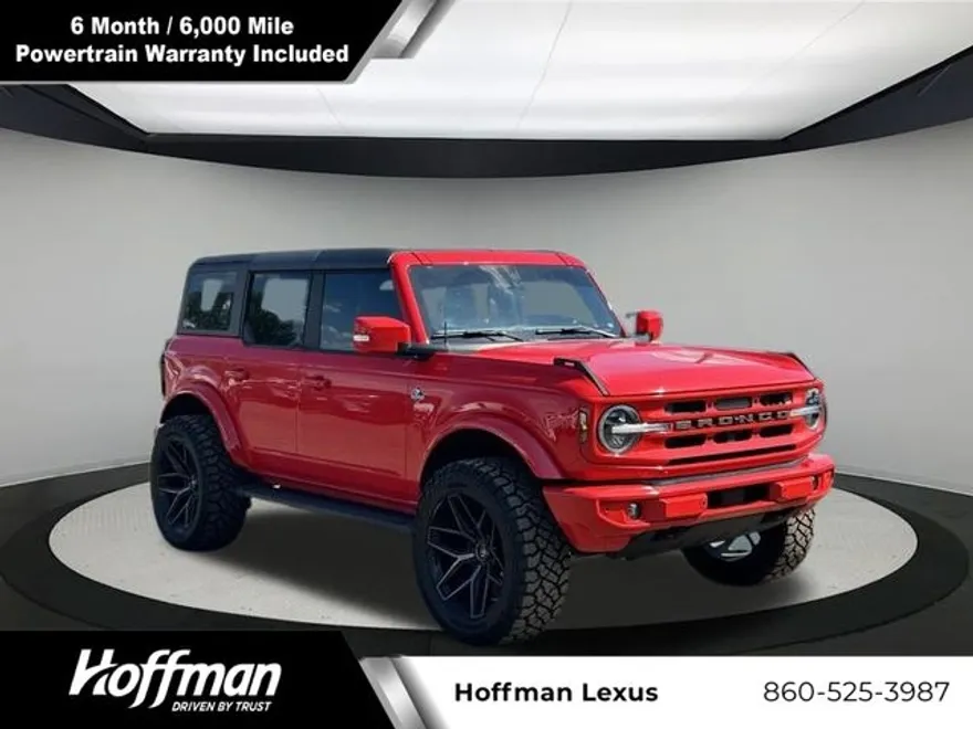 2021 Ford Bronco photo 1