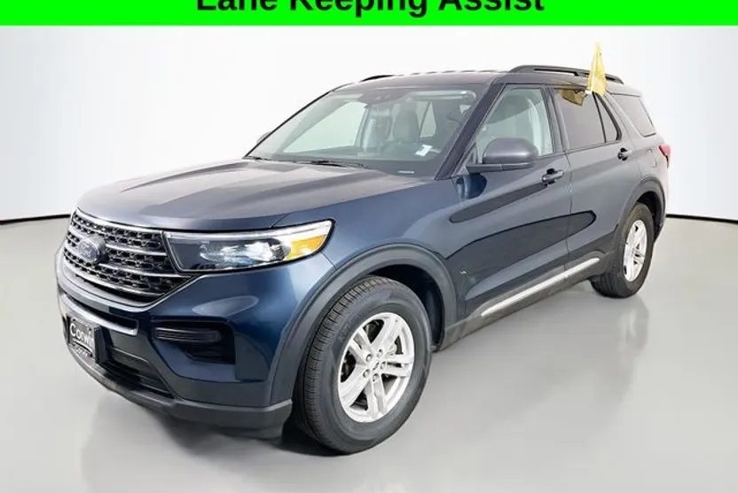 2022 Ford Explorer XLT photo 1