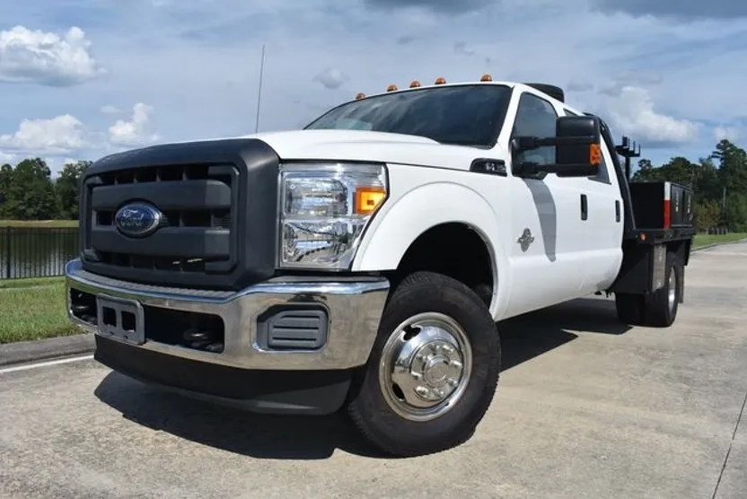 2016 Ford F-350 XL photo 1