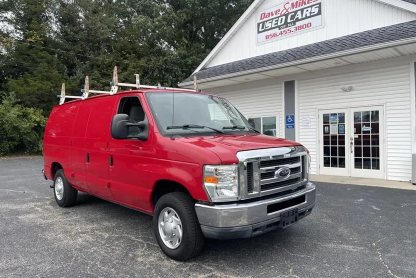 2012 Ford E-150 photo 1