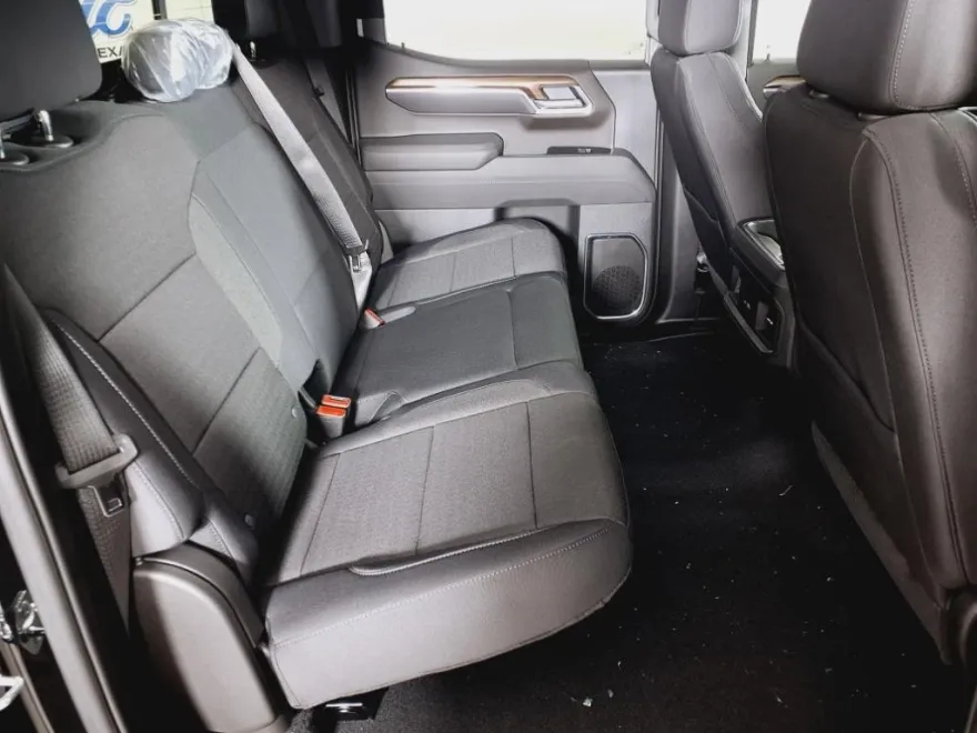 2026 Chevrolet Silverado 1500 photo 1
