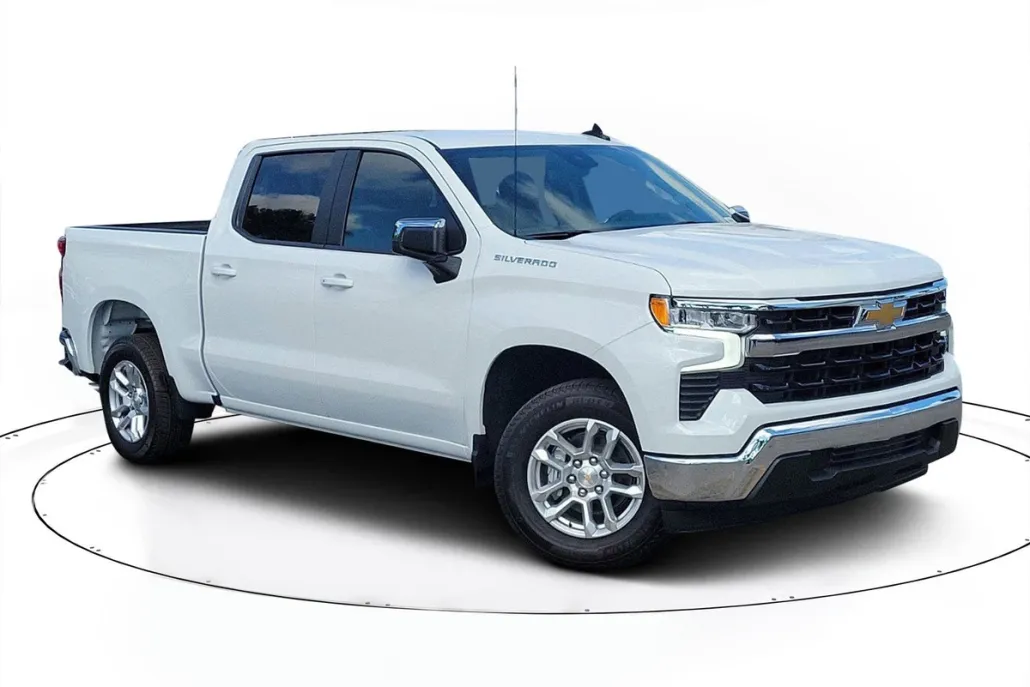 2025 Chevrolet Silverado 1500 LT photo 1