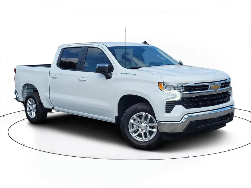 2025 Chevrolet Silverado 1500 LT photo 1