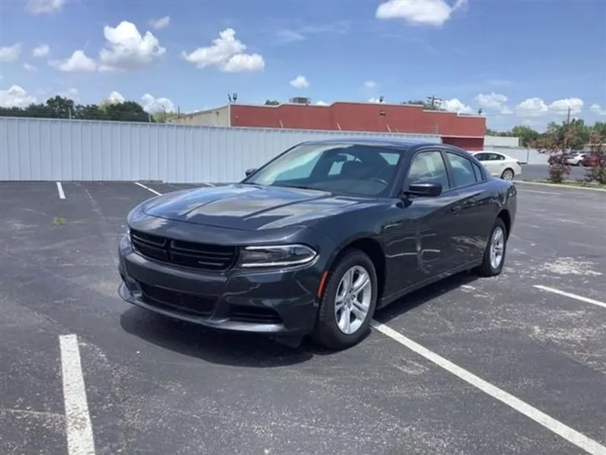 2019 Dodge Charger SXT photo 1