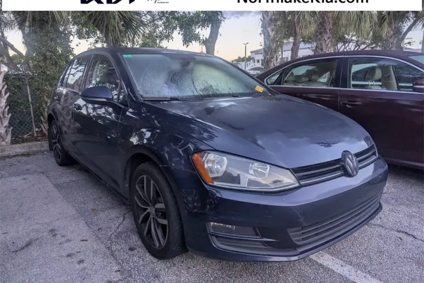 2016 Volkswagen Golf TSI SE photo 1