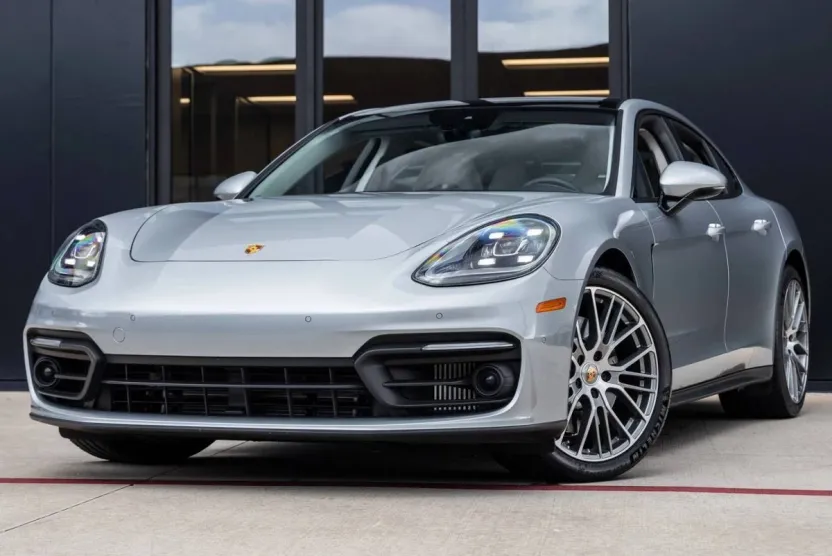 2021 Porsche Panamera Base photo 1