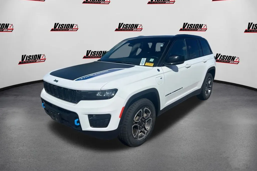2023 Jeep Grand Cherokee Trailhawk 4xe photo 1