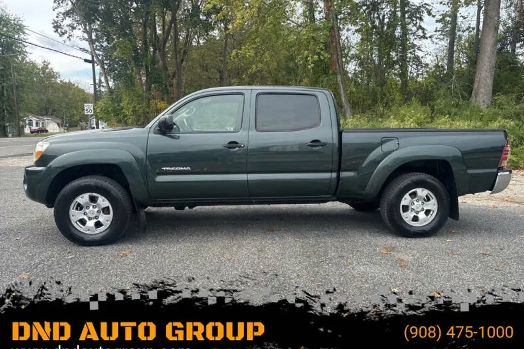 2011 Toyota Tacoma V6 photo 1