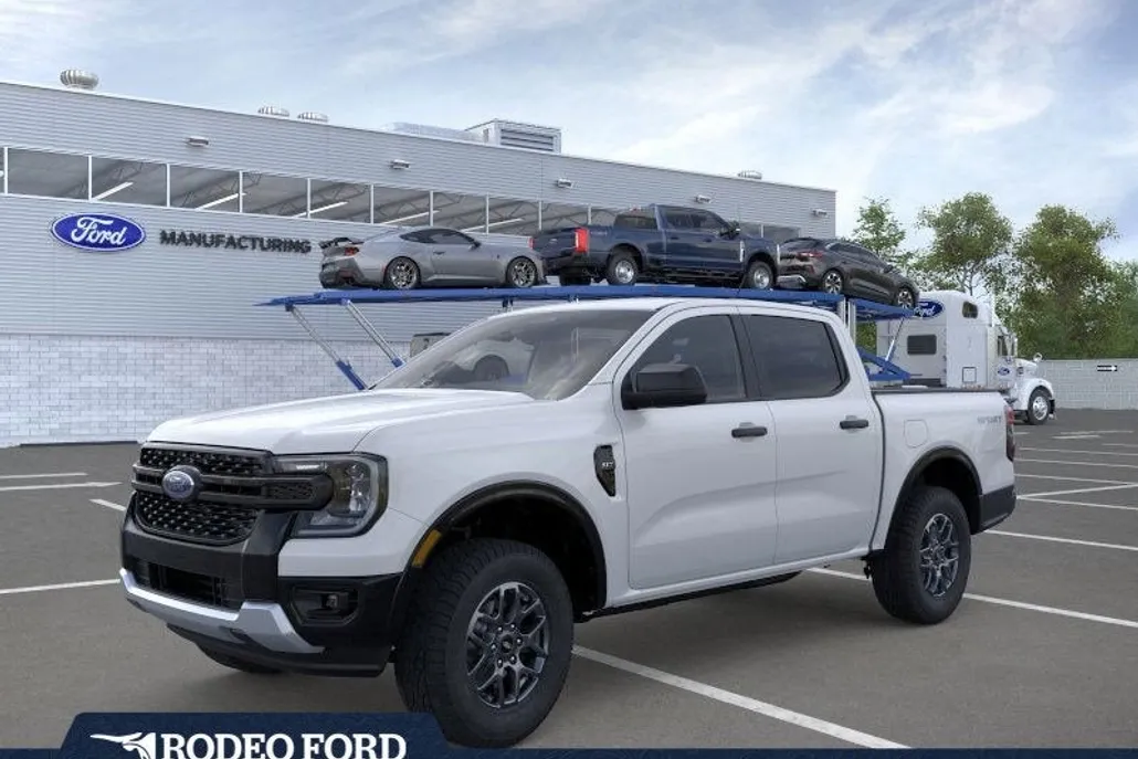 2025 Ford Ranger XLT photo 1