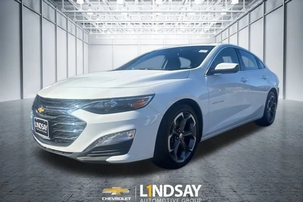 2023 Chevrolet Malibu 1LT photo 1