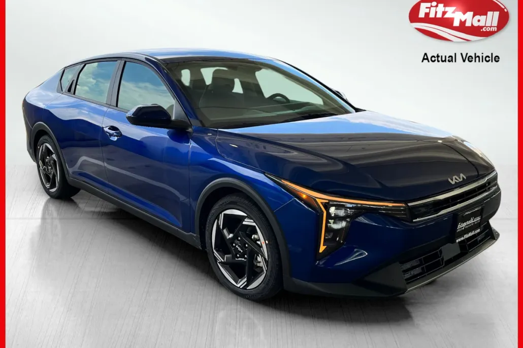 2025 Kia K4 EX photo 1