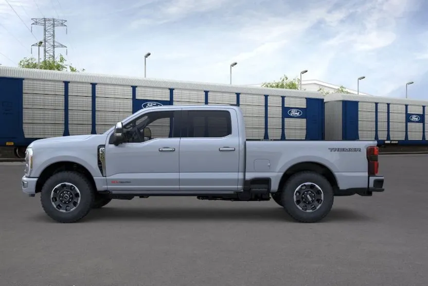 2026 Ford F-350 Platinum photo 1
