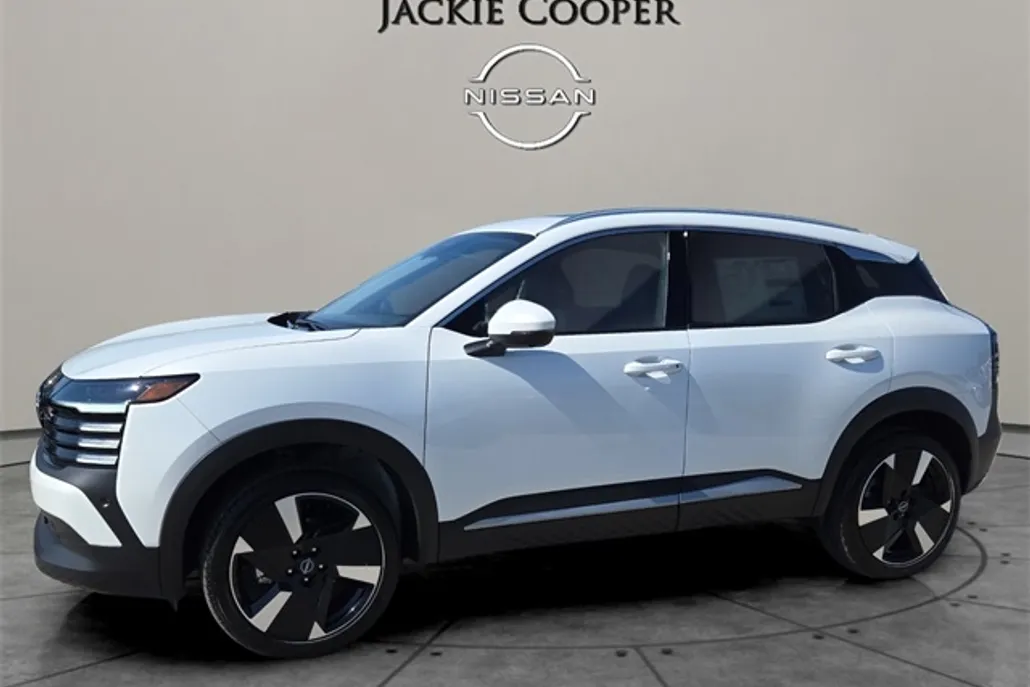 2025 Nissan Kicks SR photo 1