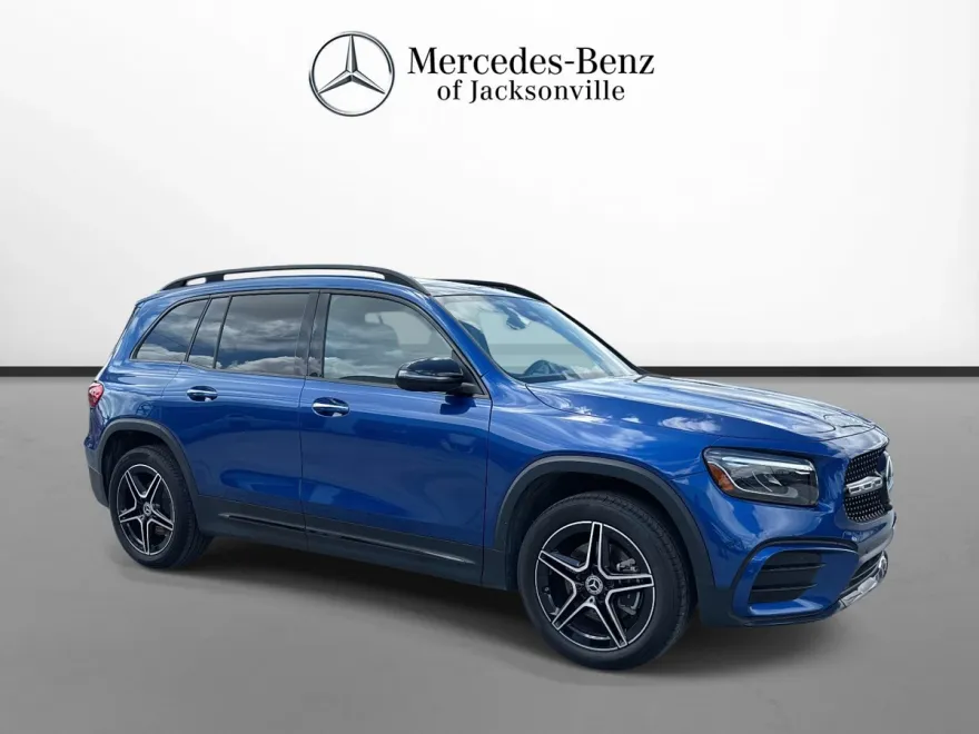 2024 Mercedes Benz GLB 250 photo 1