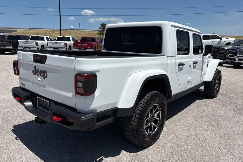 2025 Jeep Gladiator Rubicon photo 1