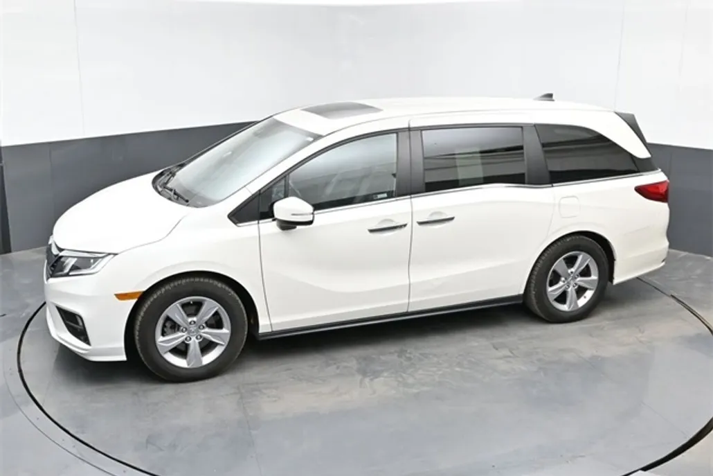 2019 Honda Odyssey EX-L photo 1