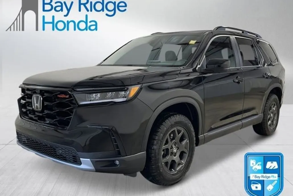 2025 Honda Pilot TrailSport photo 1