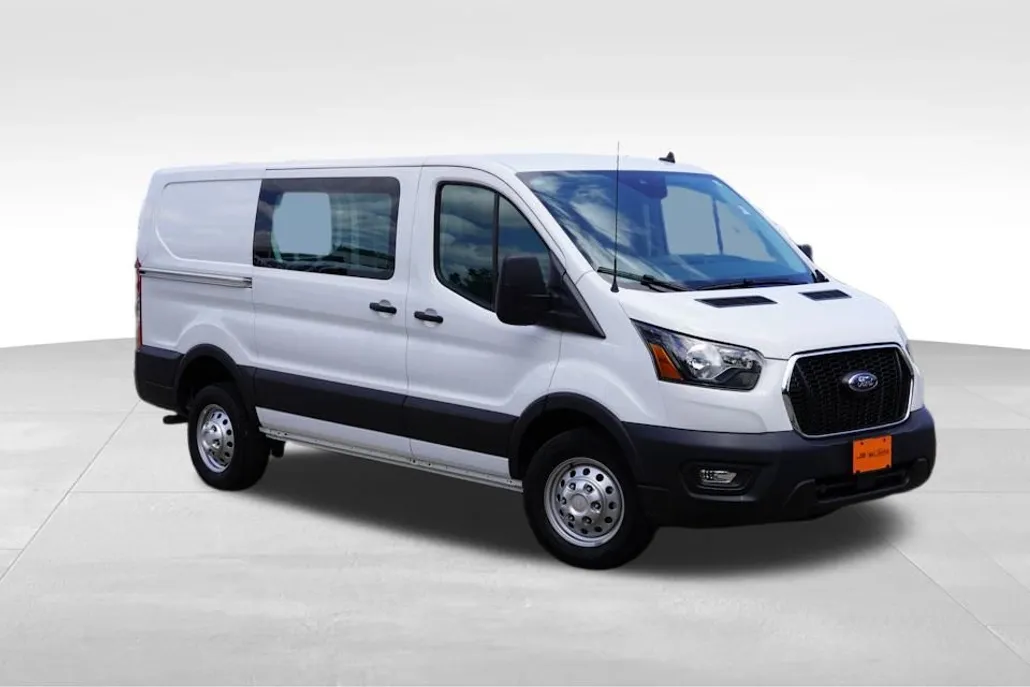 2023 Ford Transit photo 1