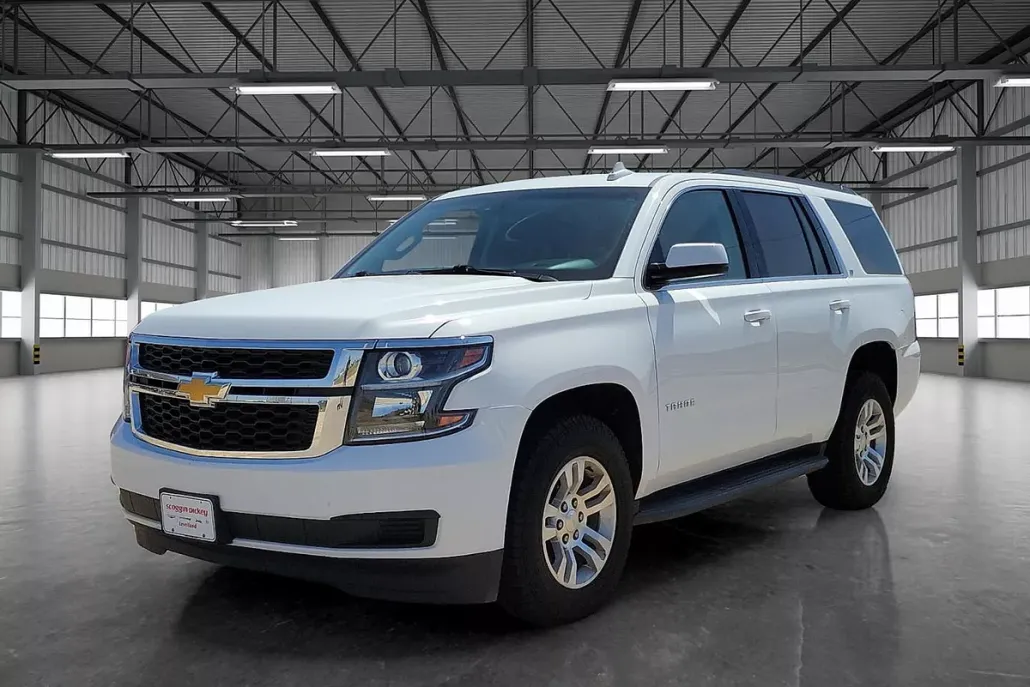2019 Chevrolet Tahoe LT photo 1