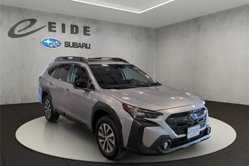 2025 Subaru Outback Premium photo 1