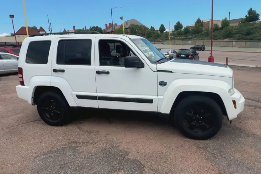 2012 Jeep Liberty Sport photo 1