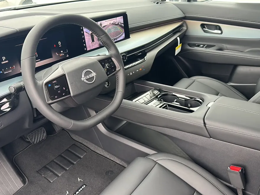 2025 Nissan Murano LE photo 1
