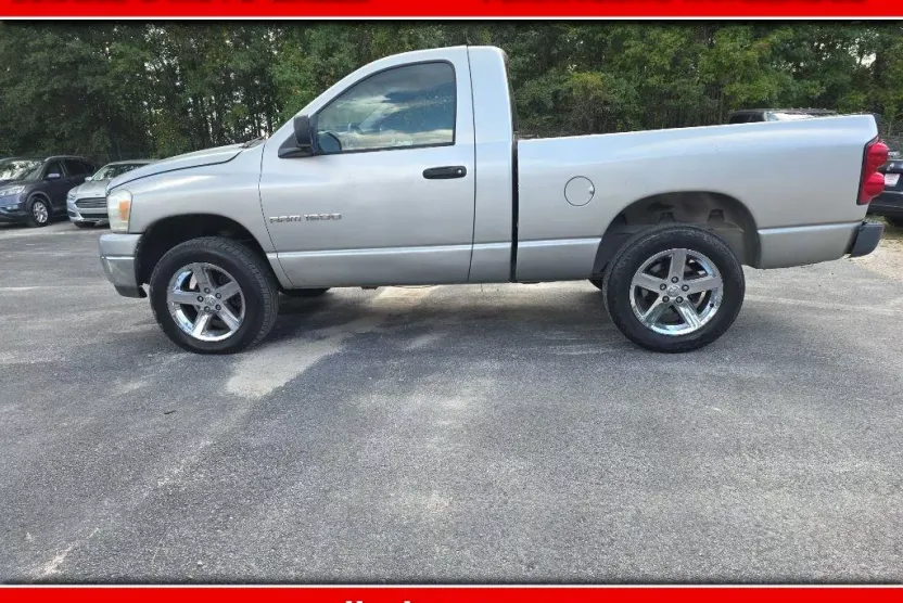 2007 Dodge Ram SLT photo 1