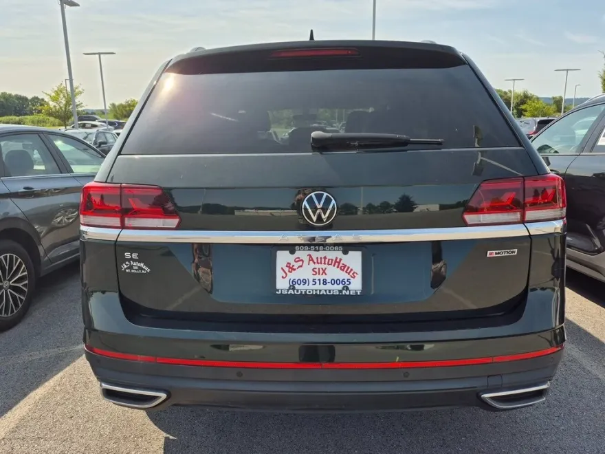 2022 Volkswagen Atlas SE Technology photo 1