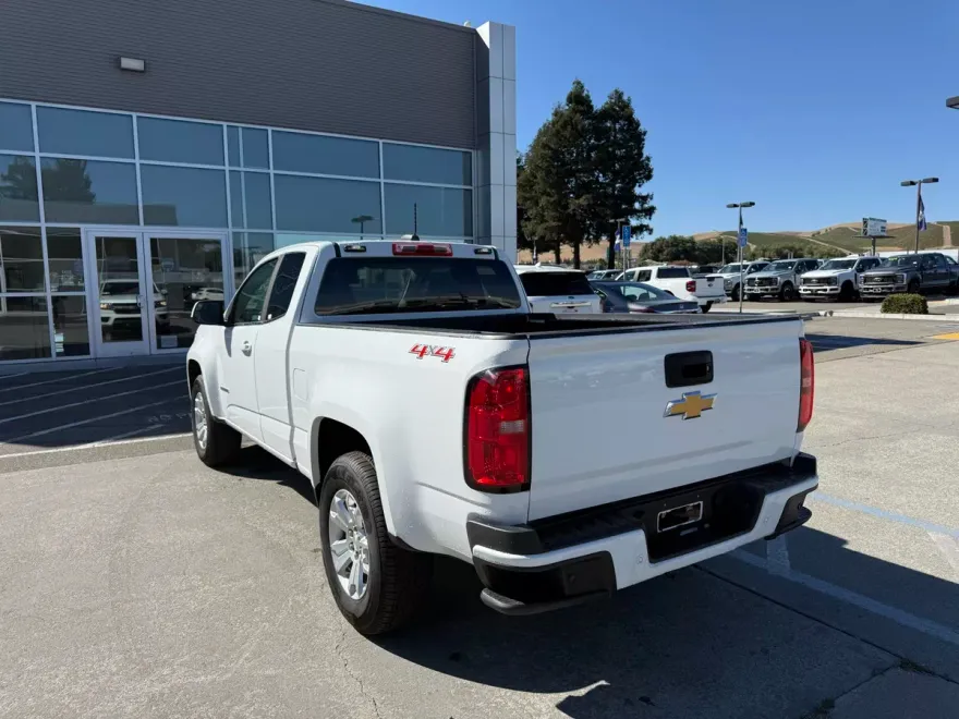 2020 Chevrolet Silverado 1500 LT photo 1
