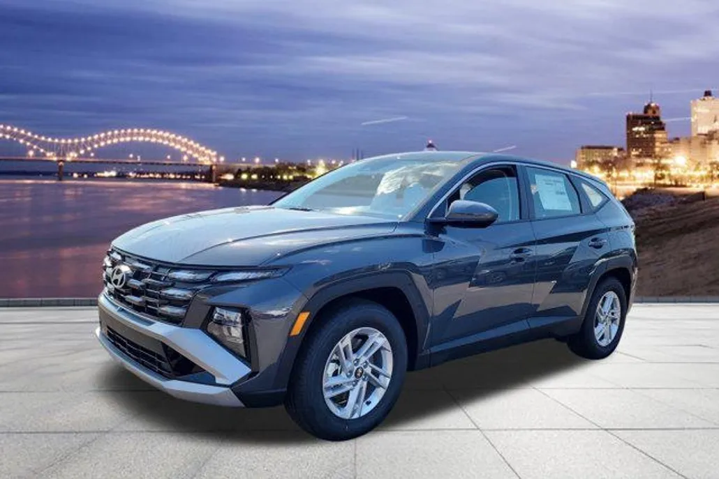2026 Hyundai Tucson SE photo 1