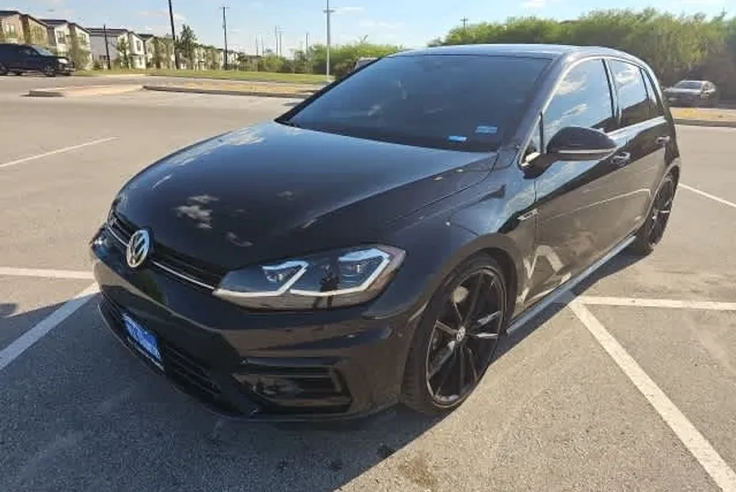 2019 Volkswagen Golf R 4Motion photo 1