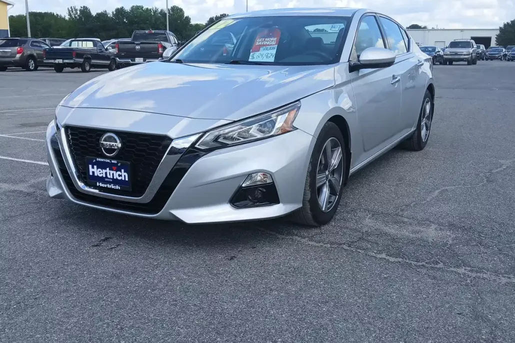 2022 Nissan Altima 2.5 SL photo 1