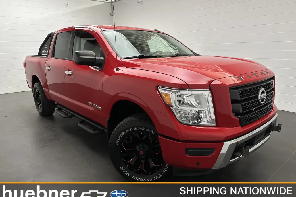 2021 Nissan Titan SV Crew Cab photo 1