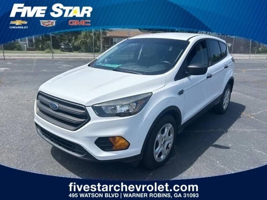 2019 Ford Escape S photo 1