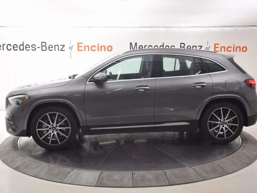 2026 Mercedes Benz GLA 35 AMG photo 1