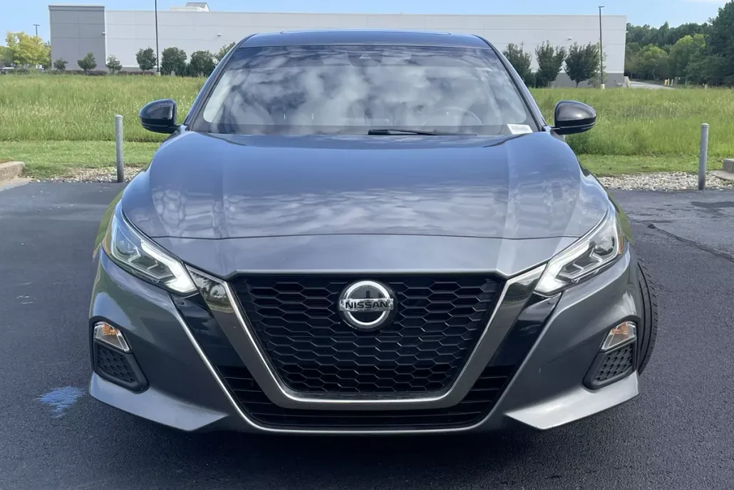 2021 Nissan Altima 2.5 SR photo 1