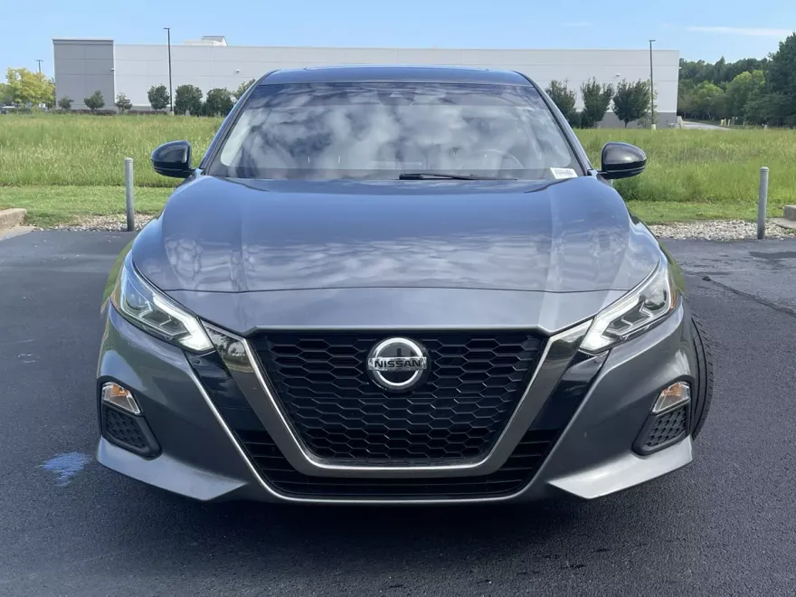 2021 Nissan Altima 2.5 SR photo 1