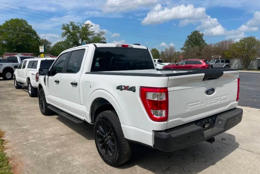 2021 Ford F-150 XL photo 1