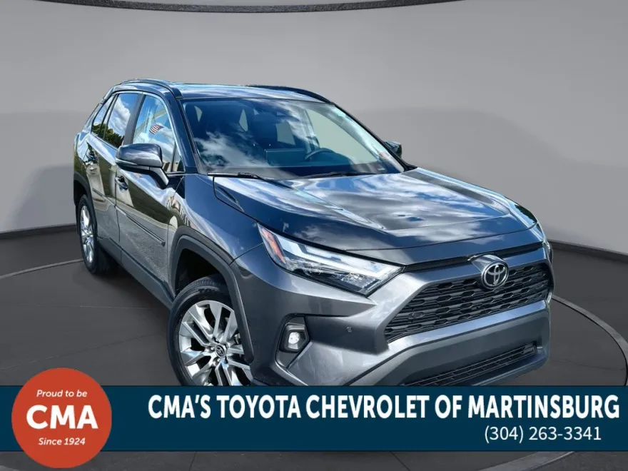 2023 Toyota RAV4 XLE Premium photo 1
