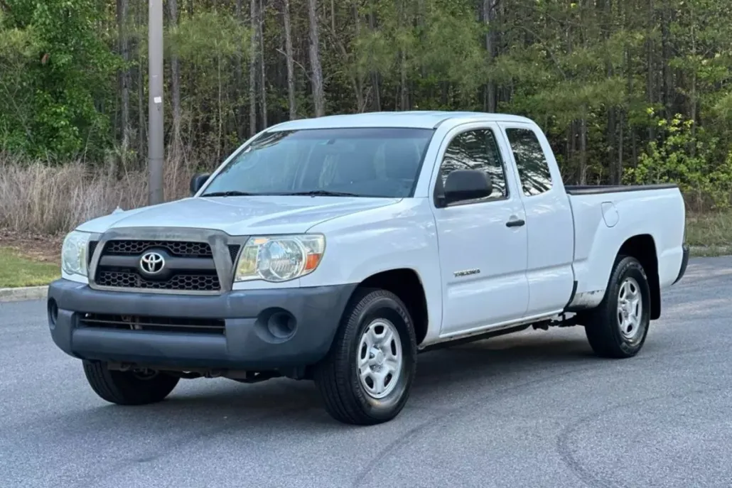 2011 Toyota Tacoma Access Cab photo 1