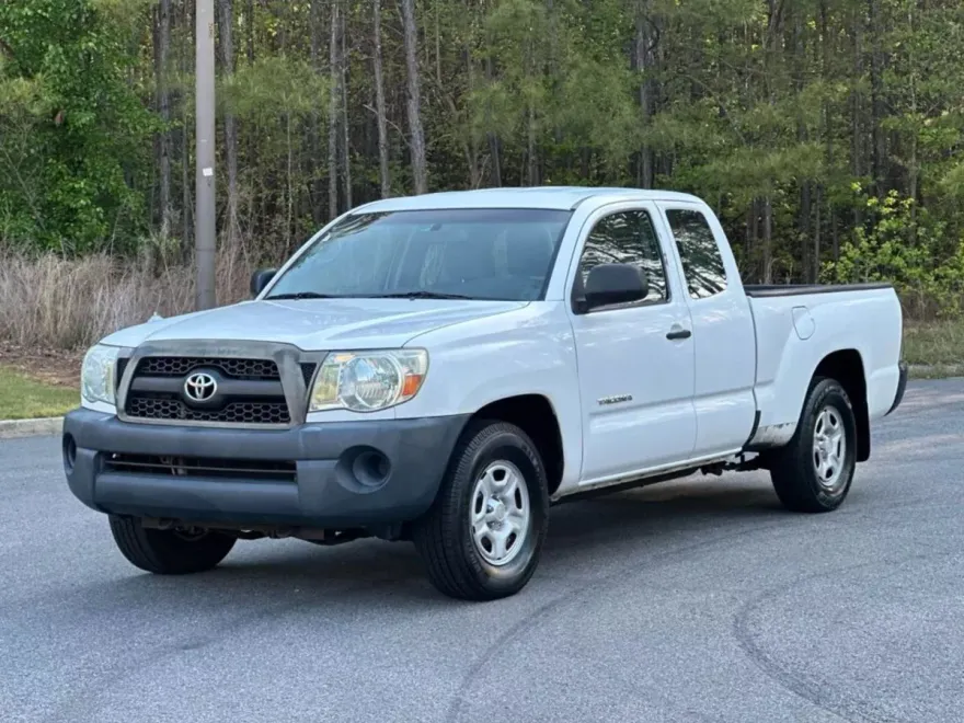 2011 Toyota Tacoma Access Cab photo 1