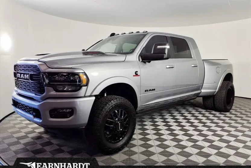 2024 Ram 3500 Limited photo 1