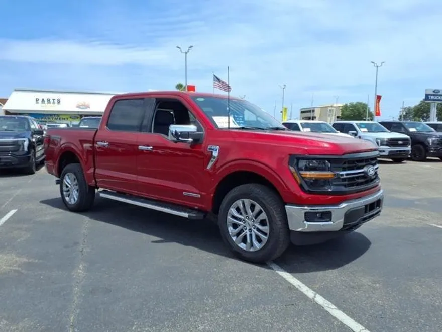 2024 Ford F-150 XLT photo 1
