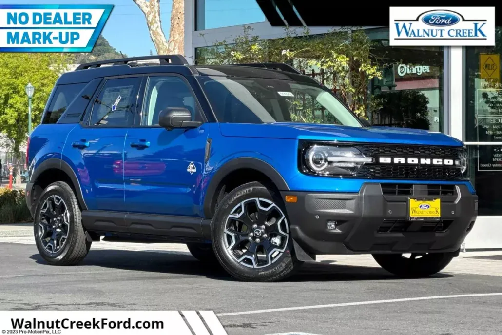 2025 Ford Bronco Sport Outer Banks photo 1
