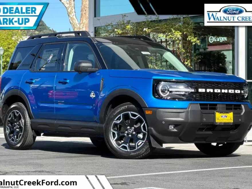 2025 Ford Bronco Sport Outer Banks photo 1