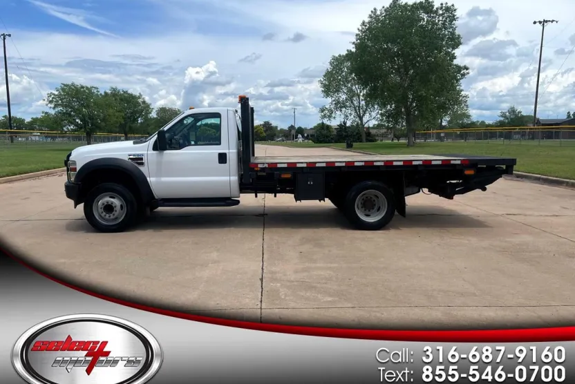 2009 Ford F-550 XLT photo 1