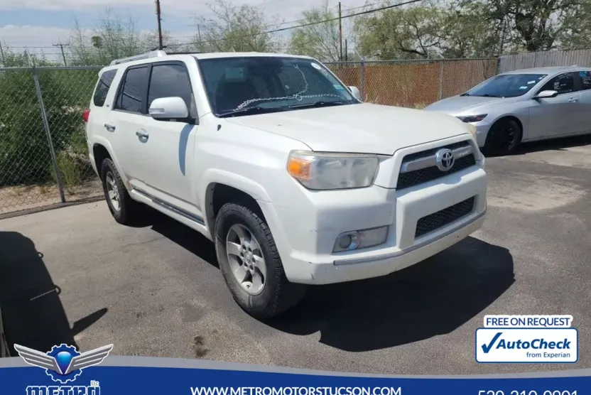 2012 Toyota 4Runner SR5 photo 1