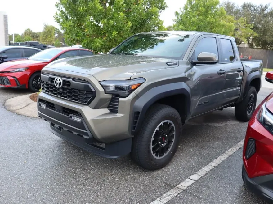 2024 Toyota Tacoma TRD photo 1