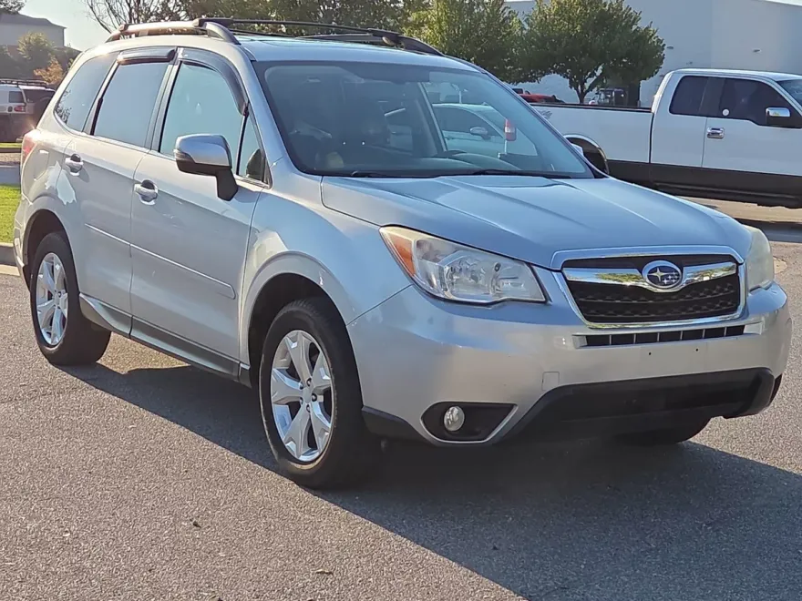 2014 Subaru Forester 2.5i Touring photo 1